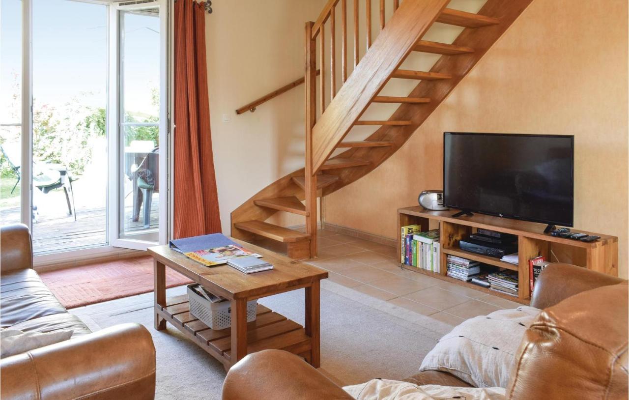4 Bedroom Cozy Home In Port-En-Bessin-Huppain Zewnętrze zdjęcie